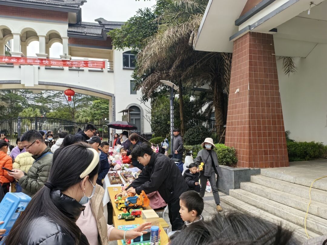 福清核电公司团委开展“学雷锋月”系列活动
